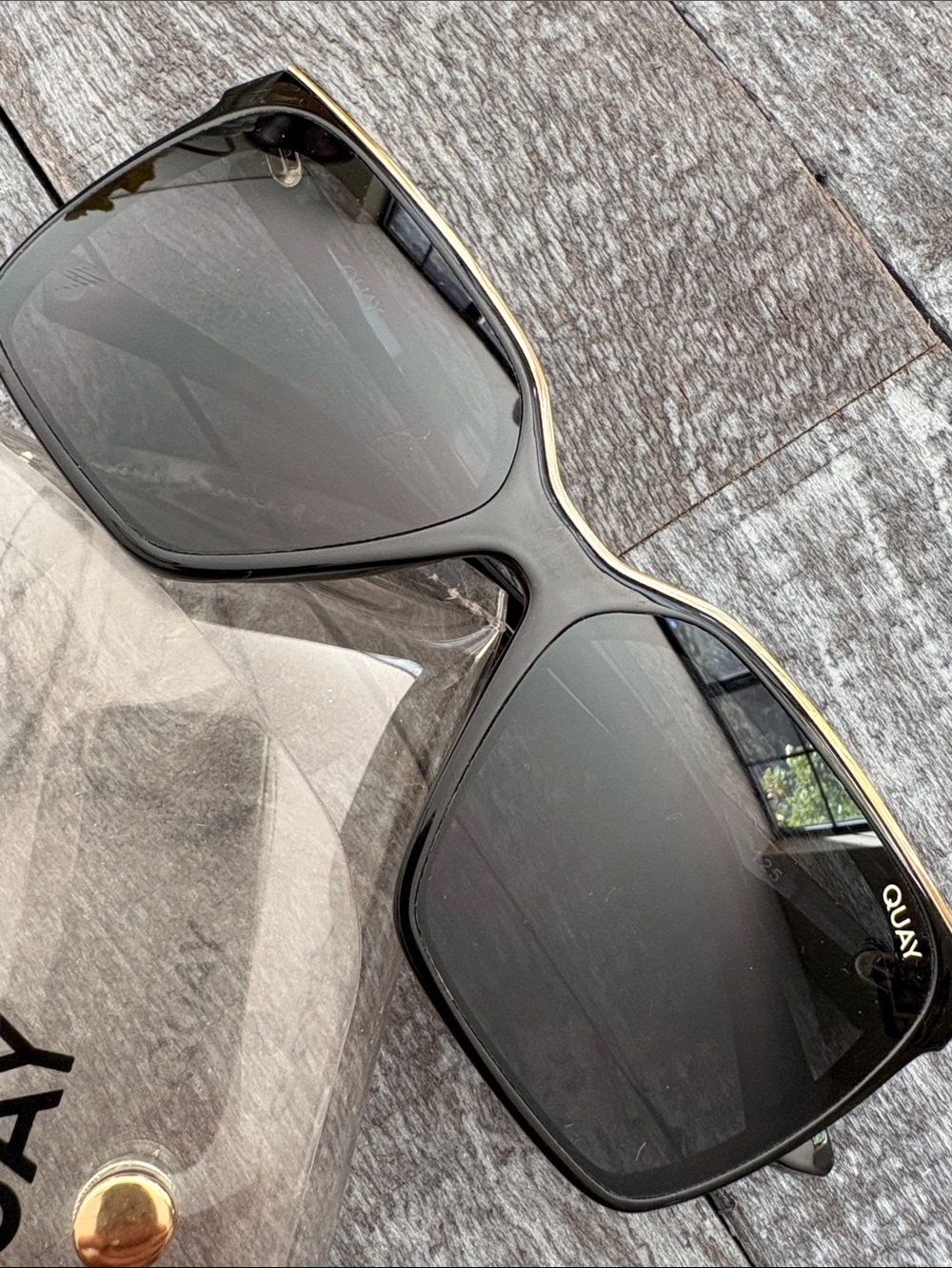 Quay Level Up Sunglasses - Picture 8 of 8